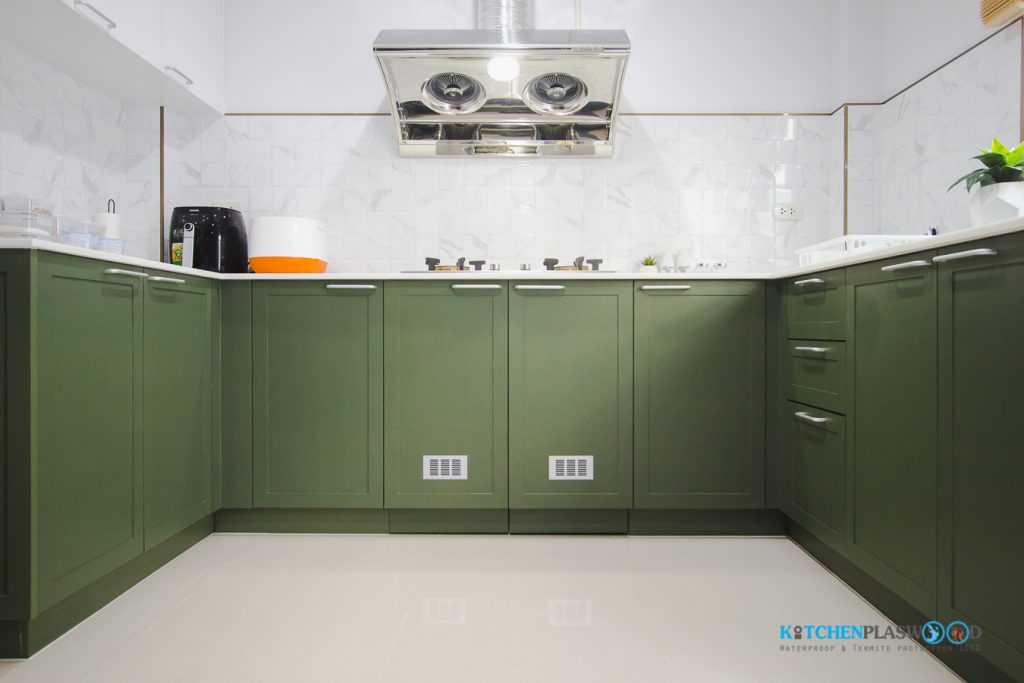 ชุดครัวสีเอิร์ธโทน, ชุดครัวสีเขียว, Classic Kitchen ชุดครัวพลาสวูดสไตล์ คลาสสิก