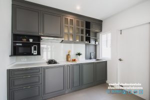 Dark gray classic kitchen ชุดครัวสไตล์คลาสสิคสีเทาเข้ม