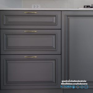 Dark gray classic kitchen ชุดครัวสไตล์คลาสสิคสีเทาเข้ม ,หน้าบานแบบคลาสสิก