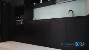 Modern Black Kitchen ชุดครัวดำสุดเท่ ในสไตล์โมเดิร์น, หน้าบานเรียบ DN-01,