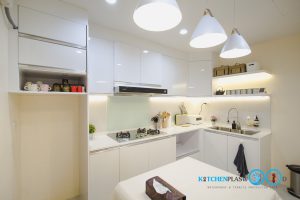 Kitchen White Hi Gross : ครัวขาว เงาวับ แบบโมเดิร์นๆ, ชุดครัว L Shape,