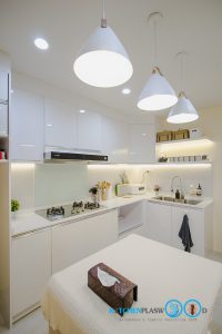 Dining Room, Kitchen White Hi Gross : ครัวขาว เงาวับ แบบโมเดิร์นๆ,