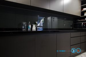 Dark Shadow Kitchen, ชุดครัวสีดำด้าน, All Black Kitchen, หน้าบานสีพ่นดำด้าน,