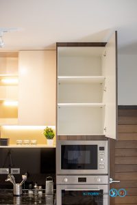 Modern Kitchen ชุดครัวบิ้วอินลายไม้โอ๊ก + สีพ่นครีม, ชุดครัวบิ้วอิน, ห้องครัว, เฟอร์นิเจอร์บิ้วอิน, ครัวลายไม้, ชุดครัวตัวแอล, ตู้ลอย, ช่องภายในตู้ครัว,