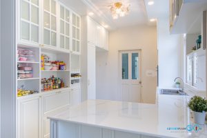 Luxury Classic Kitchen & Pantry Zone ชุดครัวสไตล์คลาสสิคสุดหรู, รีโนเวทชุดครัว, ชุดครัวคลาสสิค, ชุดครัวกันน้ำกันปลวก, ชุดครัวพลาสวูด, ชุดครัวแพนทรี,